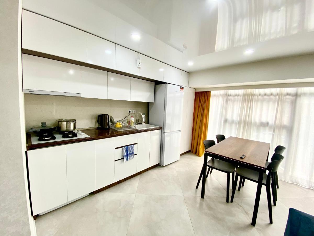 Gss - A Apartment Tbilisi Exterior foto